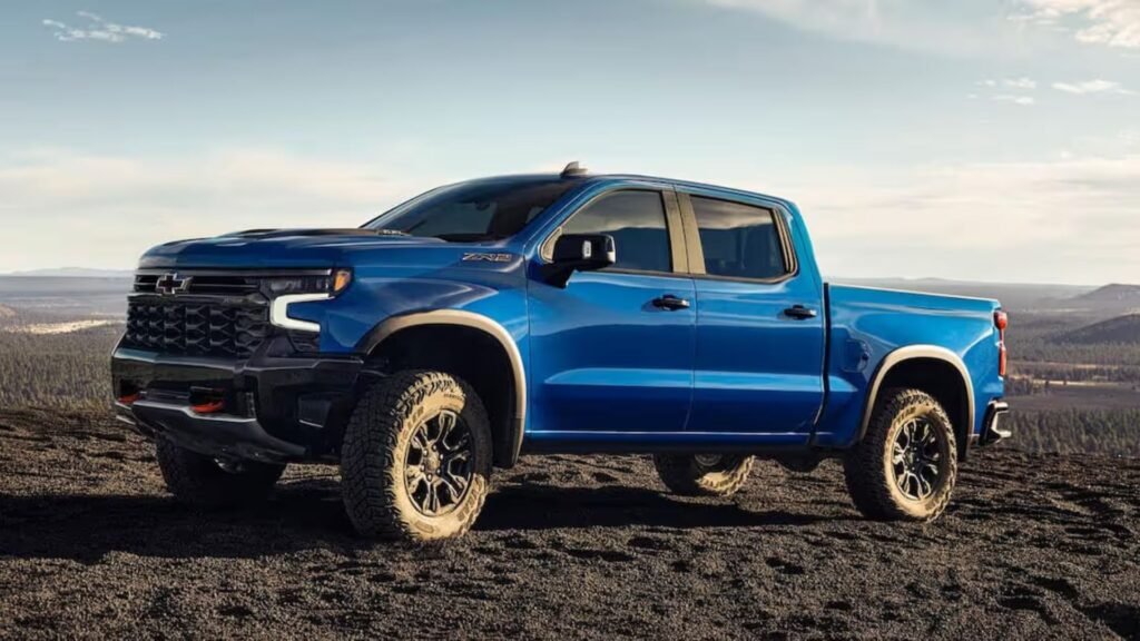 2025 Chevrolet Silverado: Bold New Look, High-Tech Cabin and Rugged Off-Road Package At $35,900
